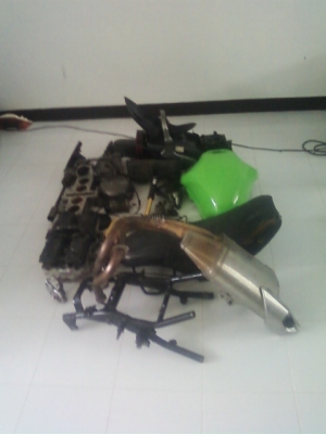 ขายอะไหล่ Eliminator 400 cc มีหลายอย่างให้เลือกครับ ขายอะไหล่ Eliminator 400 cc มีหลายอย่างให้เลือกครับ