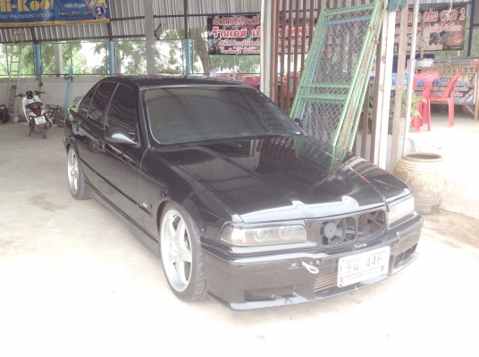 ขายBMW318i เครื่อง1jโบ120,000 บาท