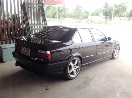 ขายBMW318i เครื่อง1jโบ120,000 บาท