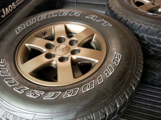 ขายล้อ  ปาเจโร่สปอร์ต พร้อมยาง AT