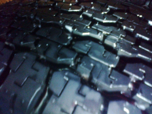 บิดโตน205R16รุ่นดูเลอร์689ปี4813ตัวแพงผ้าใบ8ชั้น(สำบรรทุก)