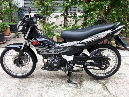 มัดจำแล้ว...สตาร์ทมือ  โซนิค สีดำ กท461 สภาพ95เปอร์เซ็น ใสๆ 31,500 รถปี52 ไม่มีตำหนิ ซื้อมาไม่ค่อยได้ใช้ เดิมทุกชิ้น เหมือนรถใหม่ออกห้าง ภาษีไม่ขาด  เอกสารครบ รามคำแหง 112 สอบถาม 0869702941