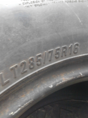 285/75R16 MAXXIS BIGHORN ชุด 4 เส้น ปี 2012 TEL.081-427-3941