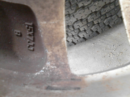 แม๊กขอบ15 พร้อมยาง 255/70R15 BRIDGESTONE ชุด 4 ล้อ TEL.081-427-3941