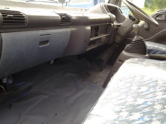 ขาย6ล้อISUZU NPR120 กระบะเนียม เพลาหลังF