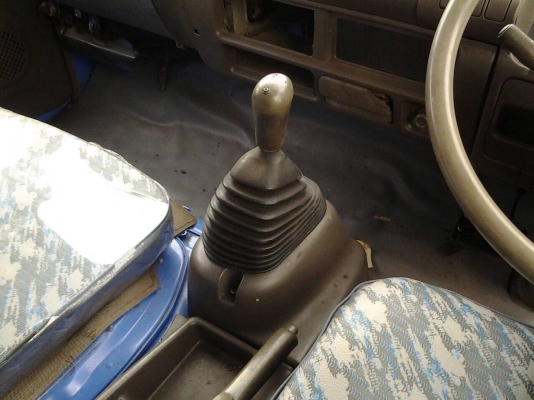 ขาย6ล้อISUZU NPR120 กระบะเนียม เพลาหลังF