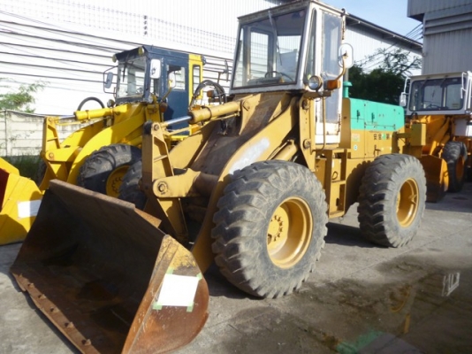 ขายด่วนรถตัก 510 นำเข้าจากญี่ปุ่นมือ 2 สภาพสวย