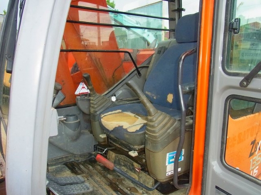 ขายด่วน Hitachi ZX135 US  นำเข้าจากญี่ปุ่นโดยตรงยังไม่ผ่านการใช้งานในไทย สภาพสวยมาก จริงๆๆจ้า