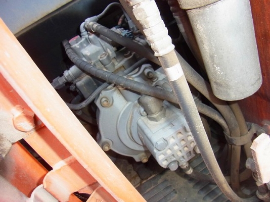 ขายด่วน Hitachi ZX135 US  นำเข้าจากญี่ปุ่นโดยตรงยังไม่ผ่านการใช้งานในไทย สภาพสวยมาก จริงๆๆจ้า