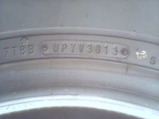 ยาง30นิ้วขอบ 15 ปี 13 ชุด 4 เส้น 9900 บาท