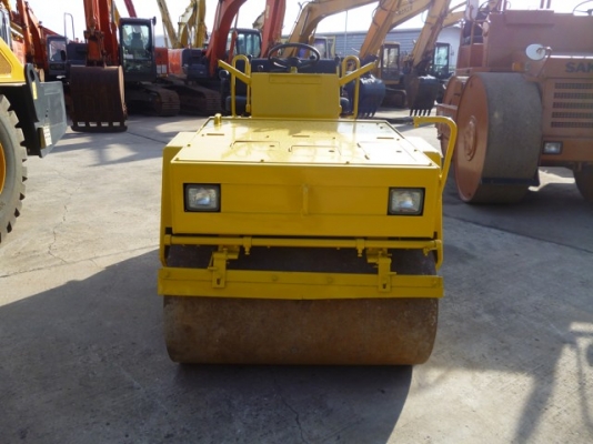 ขายด่วนรถบด SAKAI TW350 มือ 2 นำเข้าจากญี่ปุ่น
