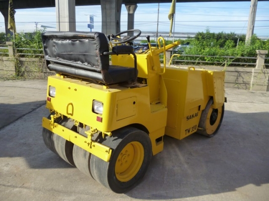 ขายด่วนรถบด SAKAI TW350 มือ 2 นำเข้าจากญี่ปุ่น