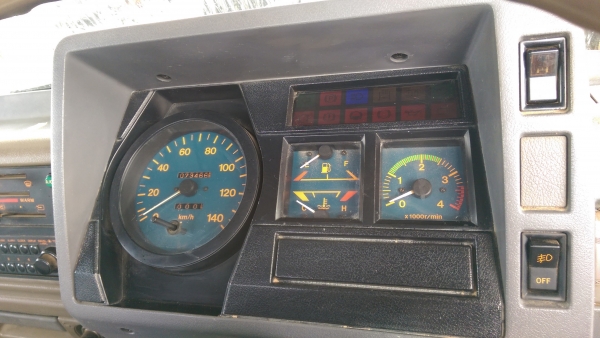 รถดั้ม hino fc  จากญี่ปุ่น สภาพใหม่มาก  วิ่ง  70000 โล