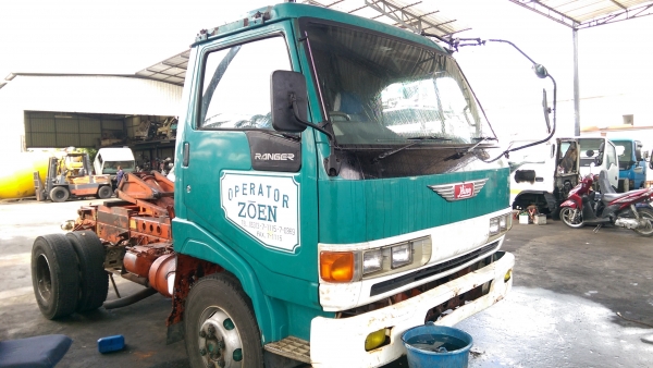 รถดั้ม hino fc  จากญี่ปุ่น สภาพใหม่มาก  วิ่ง  70000 โล