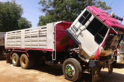10ล้อดั้ม MITSU TURBOTF 2502ปี52มีรบบลากพ่วงเจ้าของขับเอง