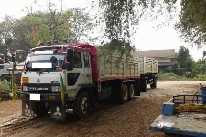 10ล้อดั้ม MITSU TURBOTF 2502ปี52มีรบบลากพ่วงเจ้าของขับเอง