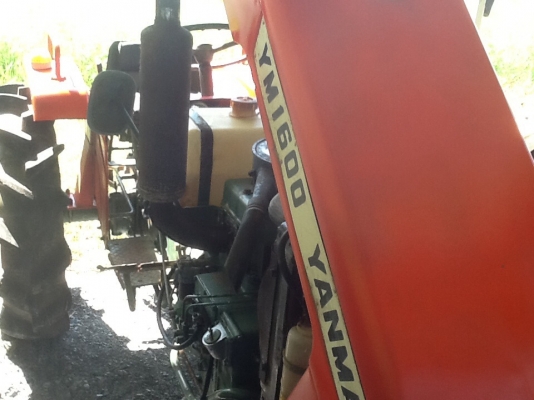 รถไถพรวนดินyanmar ym1600 เราขายไม่แพงครับดูประกาศทั้งหมดซิครับ