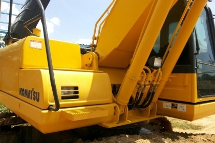KOMATSU PC200-8 ใช้งาน5800ช.ม สวยมากเอกสารแจ้งจำหน่าย