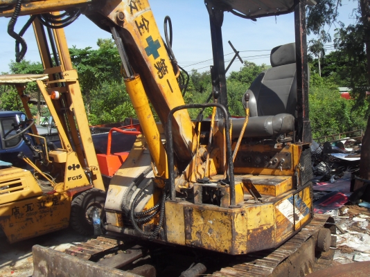 ขายรถแบ๊คโฮ PC-30