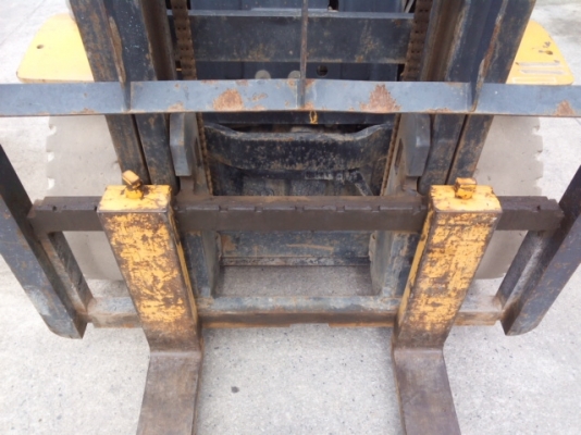 Komatsu FD25T-16 มือสอง เก่าญี่ปุ่น โทร 083 081 2889 ฟ้า