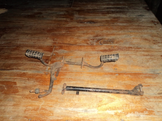 พักเท้าหน้า+ขาตั้งข้างแท้ K-125 โทร.081-005-8785