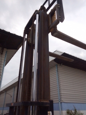 ฟอร์คลิฟต์ 2.5 ตัน Komatsu FD25T-16 S/N: 731411 Diesel เก่าญี่ปุ่น สนใจโทร. 080-6565422 (หนิง)