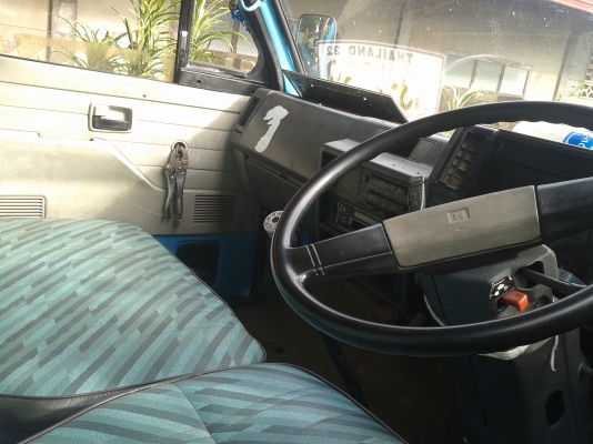 ขายรถ 6 ล้อ nkr110 รถรับส่งนักเรียน ห้างแท้