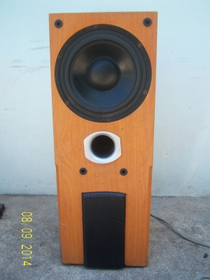 ลำโพงเครื่องเสียงในบ้าน 1 ข้าง มีดอกเดียว สภาพดี ใช้ได้ปกติ