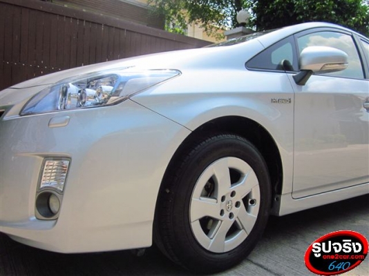 TOYOTA PRIUS  Hybrid