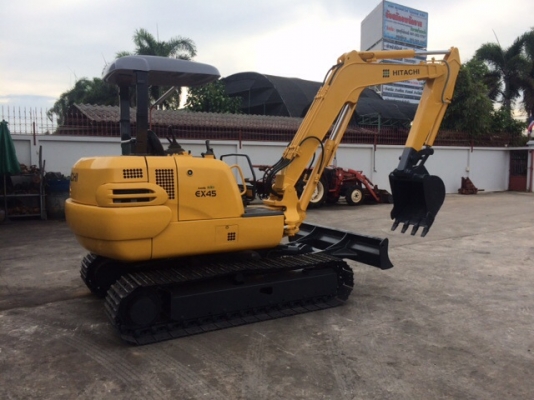 รถขุด Hitachi EX45 มือสอง นำเข้าจากญี่ปุ่น ทำสีใหม่ พร้อมใช้งาน