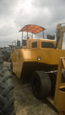 ขาย รถบดล้อยาง 7 ล้อ WATANABE WP15WE เก่านอก สวยๆ 450,000 TEL : 087-0339334 (อ็อฟ) ขาย รถบดล้อยาง 7 ล้อ WATANABE WP15WE เก่านอก สวยๆ 450,000 TEL : 087-0339334 (อ็อฟ)