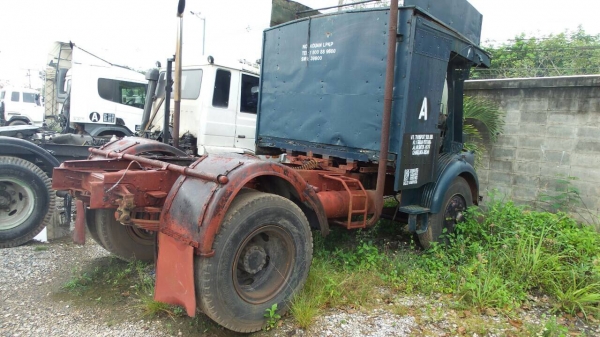 6ล้อหัวลากBENZ..หัวแตงโม มี10คัน ขายยกและขายแยก...เครื่องเดิมบ้างไม่เดิมบ้าง เล่มทะเบียนพร้อม. 6ล้อหัวลากBENZ..หัวแตงโม มี10คัน ขายยกและขายแยก...เครื่องเดิมบ้างไม่เดิมบ้าง เล่มทะเบียนพร้อม.