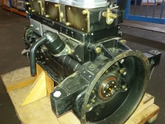 เครื่อง 6BD1  ใหม่ (HEAD BLOCK)