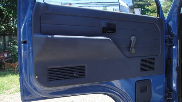 ISUZU NPR เครื่อง6BD1(165แรง) แอร์ ฟิล์ม เพาเวอร์ กะบะเหล็กยาว6.30ม.