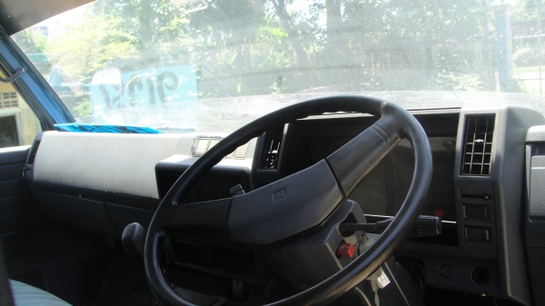 ISUZU NPR เครื่อง6BD1(165แรง) แอร์ ฟิล์ม เพาเวอร์ กะบะเหล็กยาว6.30ม.