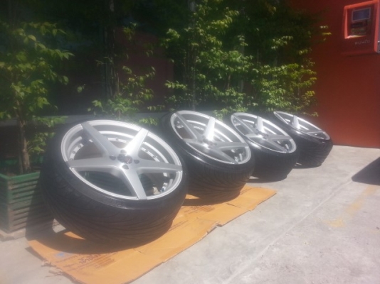 ขาย แม็ก18 NAYA สภาพสวยพร้อมยางปี2013 ใหม่ๆดอกเต็มๆคับ