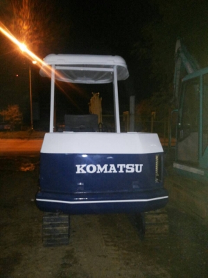 ขายรถขุด-ดัน KOMATSU  PC 30-3 รถเก่านอก แท้100\% สภาพดีพร้อมใช้ งาน  รถมีเอกสารแจ้งจำหน่าย