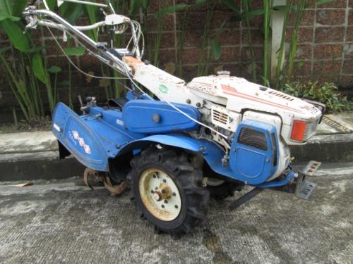 รถพรวนดินเดินตาม !!!    ISEKI     KS552 รหัสสินค้า : 13001357    หรือเพิ่มเติมไดที่ www.nihonmono.com