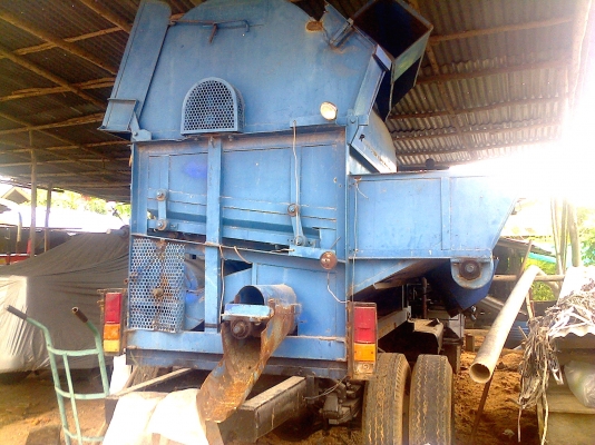 หกล้อ มิตรซู แคนเต้อร์  พร้อมตู้สีข้าว รถสภาพพร้อมลุย มีเล่มทะเบียนพร้อม ราคา 185,000บ  เด้อ ครับ