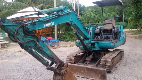 ขายรถขุด แมคโครเล็ก KOMATSU PC30-7 สภาพพร้อมใช้ราคาเบาๆ ขายรถขุด แมคโครเล็ก KOMATSU PC30-7 สภาพพร้อมใช้ราคาเบาๆ