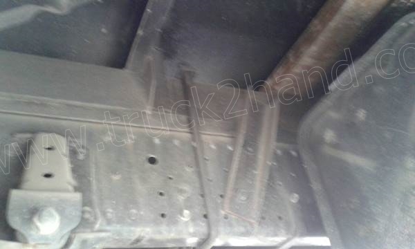 รถบรรทุก 6 ล้อตู้ 5 บาน ISUZU รุ่น NPR(EURO3)