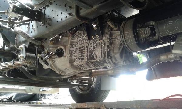 รถบรรทุก 6 ล้อตู้ 5 บาน ISUZU รุ่น NPR(EURO3)