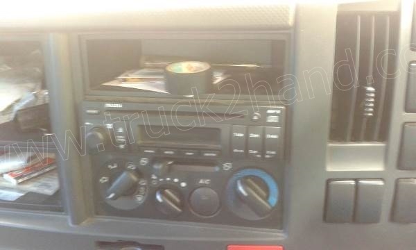 รถบรรทุก 6 ล้อตู้ 5 บาน ISUZU รุ่น NPR(EURO3)