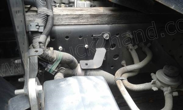 รถบรรทุก 6 ล้อตู้ 5 บาน ISUZU รุ่น NPR(EURO3)