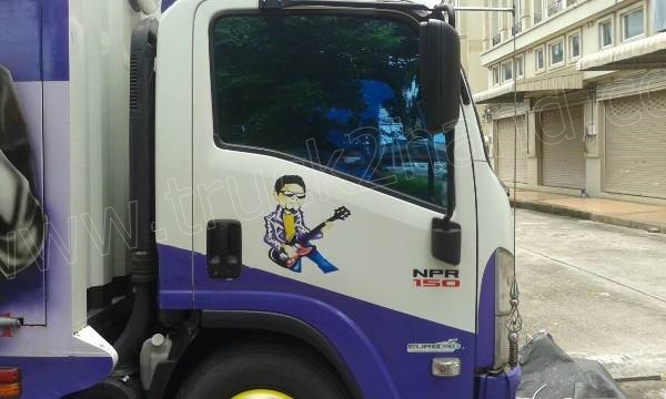 รถบรรทุก 6 ล้อตู้ 5 บาน ISUZU รุ่น NPR(EURO3)