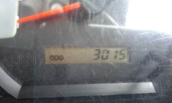 รถบรรทุก 6 ล้อตู้ 5 บาน ISUZU รุ่น NPR(EURO3)