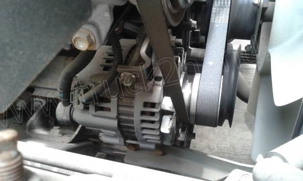 รถบรรทุก 6 ล้อตู้ 5 บาน ISUZU รุ่น NPR(EURO3)