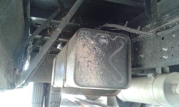 รถบรรทุก 6 ล้อตู้ 5 บาน ISUZU รุ่น NPR(EURO3)