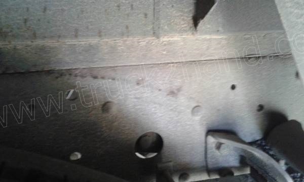 รถบรรทุก 6 ล้อตู้ 5 บาน ISUZU รุ่น NPR(EURO3)