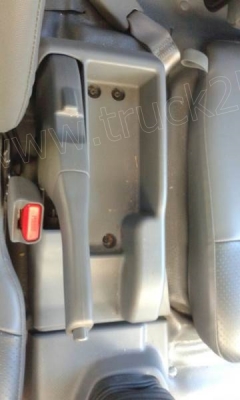 รถบรรทุก 6 ล้อตู้ 5 บาน ISUZU รุ่น NPR(EURO3)